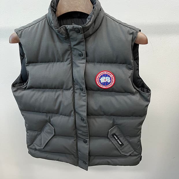 여) 캐나다구스 신형 패딩조끼 