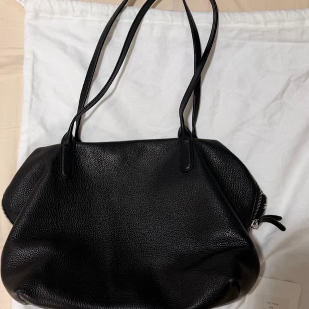 더로우 핸리백 블랙 