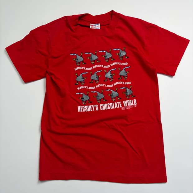90s Hershey's Kisses Tee (red)