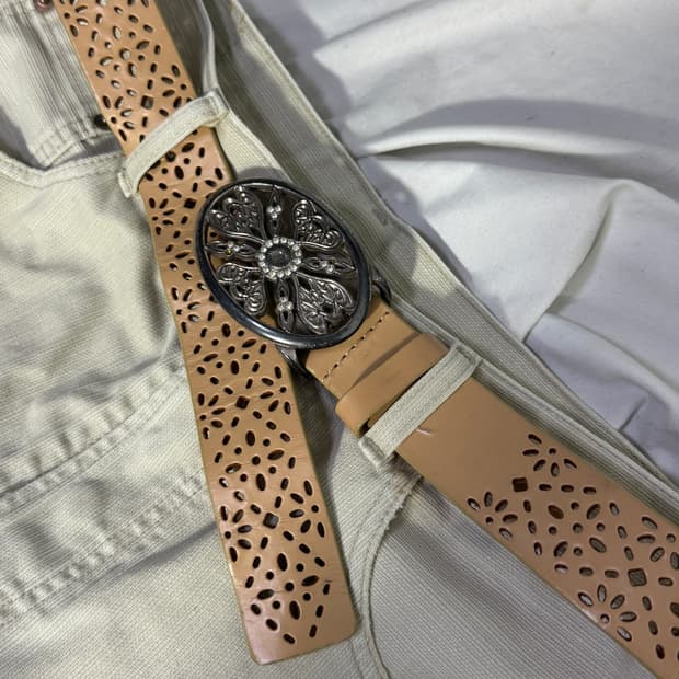 빈티지 오벌 웨스턴 버클 펀칭 레더 벨트