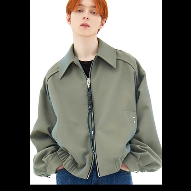2)더아이덴티티프로젝트 샤이닝 스펙트럼 자켓