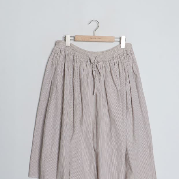 Non Gather Mid Skirt (28~30)
