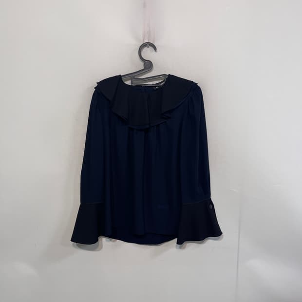 럭키슈에뜨 블라우스 66