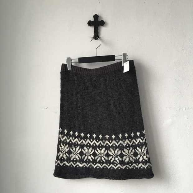 Snow pattern knit skirt
