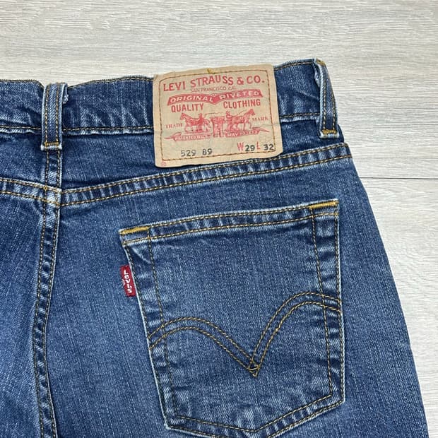 리바이스 529