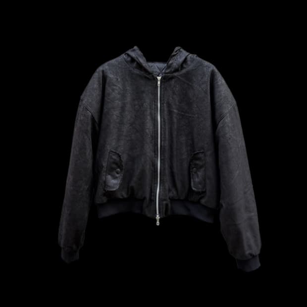 프리아큐파이 크랙 스킨 후드 봄버 자켓