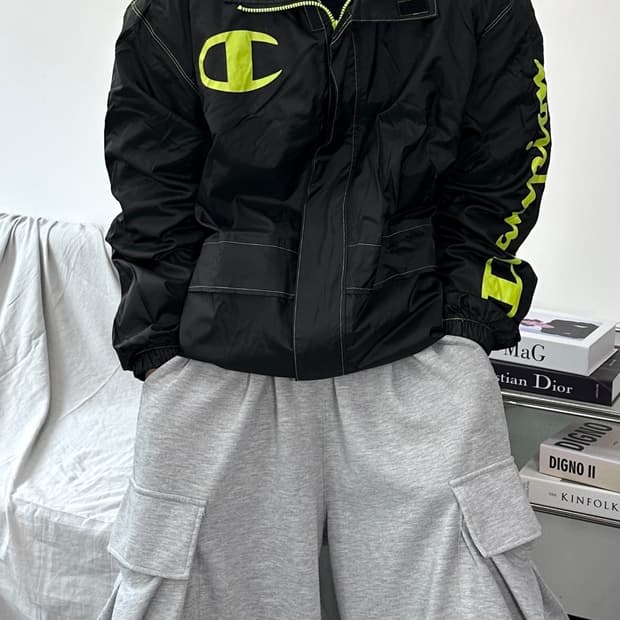 챔피온 제펜 형광 빅로고 바람막이 XL