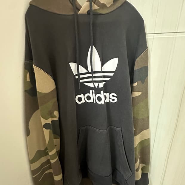 아디다스 카모 후드티