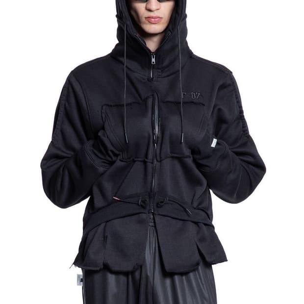 Prototypes toggle zip up
