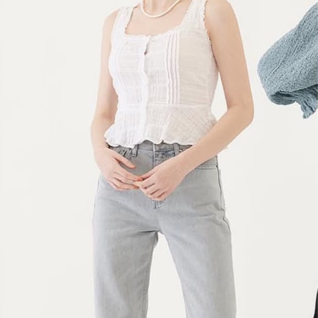 13MONTH 레이스 슬리브리스 블라우스