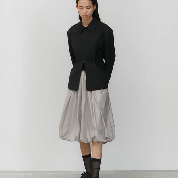 아모멘토 볼륨 스커트 그레이베이지