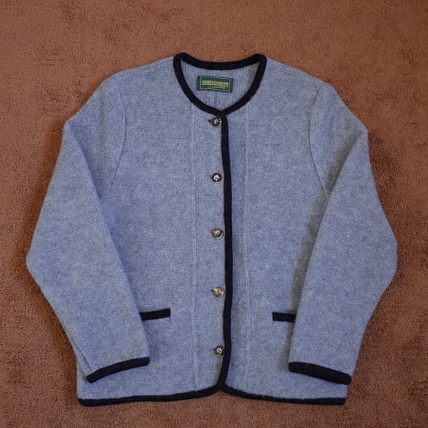 가이거 오스트리아 티롤 그레이 가디건