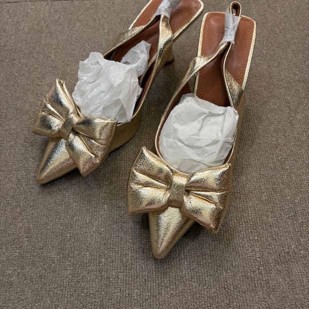 ASOS  mid heel 미드힐 리본 골드 힐 슈즈 