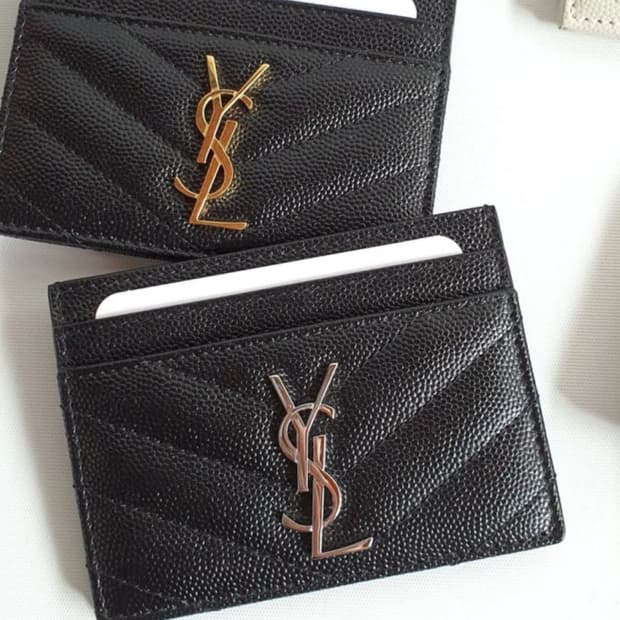 입생로랑 생로랑 카드지갑 블랙 캐비어  판매합니다 명품 샤넬 금장은장