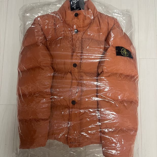 24FW 스톤아일랜드 크링클랩스 논후드 오렌지 / L