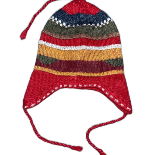 스트라이프 이어플랩 레드 비니