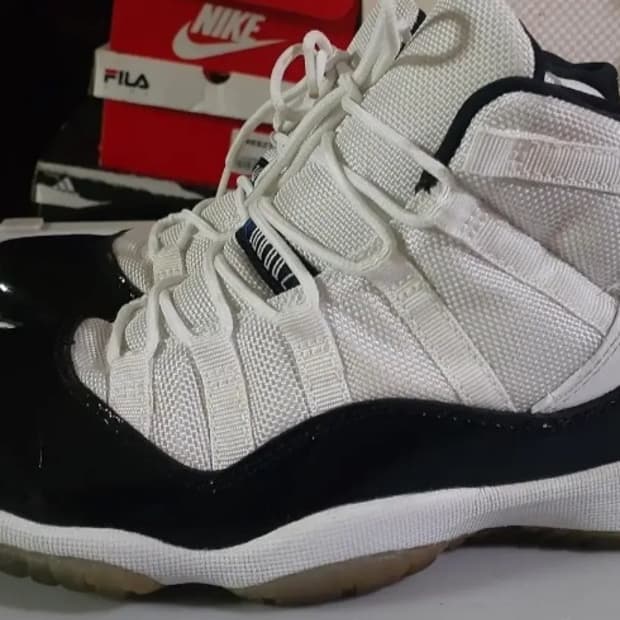 나이키 에어 조던 11 콩코드 미드