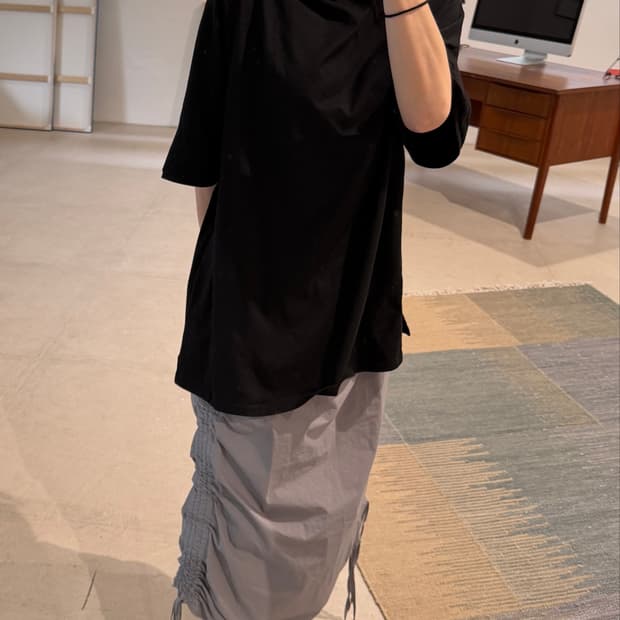 에옹쓰 cowl neck half top