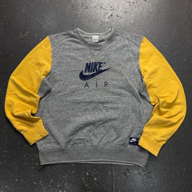 100 나이키 맨투맨 