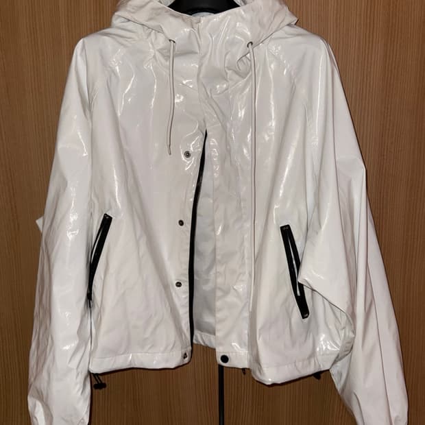 캄웨이브 에나멜 후드 바람막이 자켓 