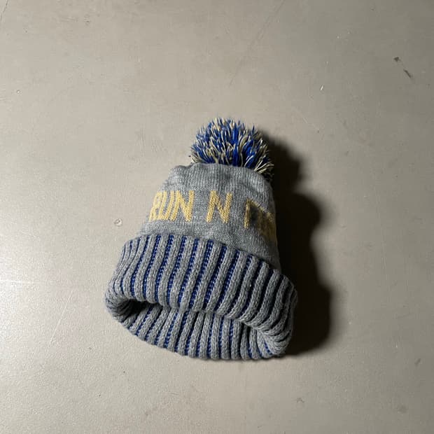 90‘s 빈티지 RUN & FUN  Knit Pom Beanie