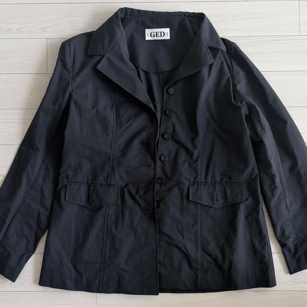 Ged 게드 SIGNATURE HEPBURN JACKET - NAVY