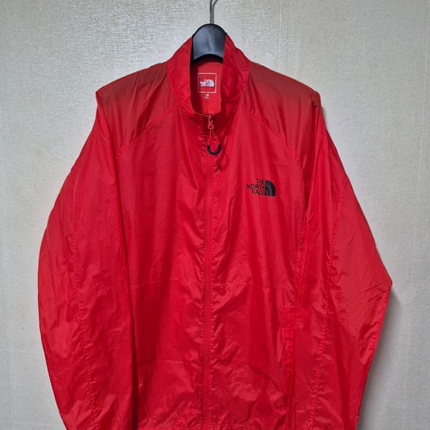 노스페이스 경량 바람막이