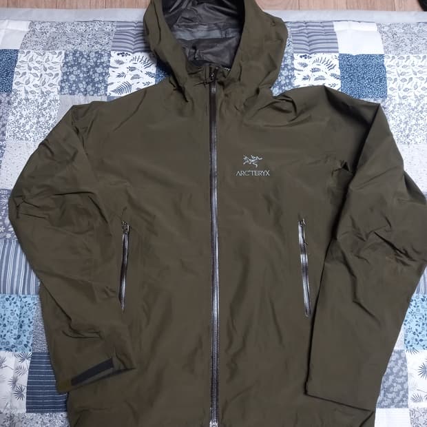 아크테릭스 베타 고어텍스후디 포리지 M(실용100)