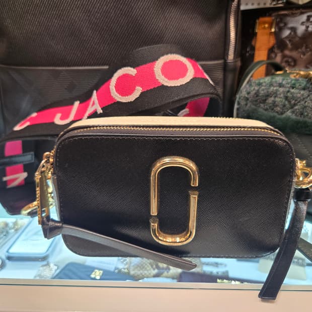 마크 제이콥스 스냅샷 카메라 크로스백