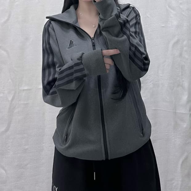 아디다스 그레이 트랙탑 져지