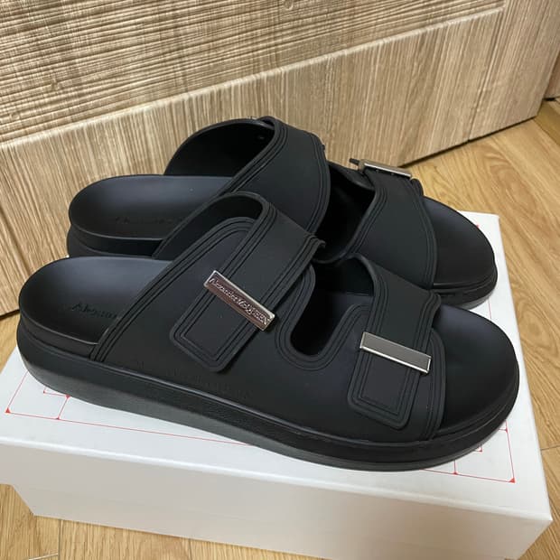 알렉산더 맥퀸 하이브리드 슬라이드 슬리퍼