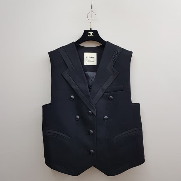 럭키슈에뜨 아뜰리에 2021 테일러드 베스트 F사이즈