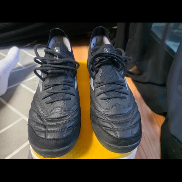 미즈노 모렐리아 네오 살라 제팬 tf