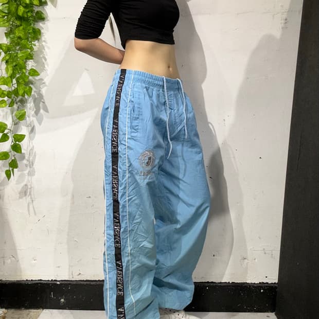 베르사체 대장급 스카이 블루 와이드 블랙 사이드 라인 트랙 팬츠 M