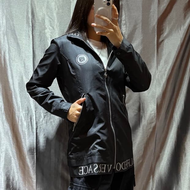 M 베르사체 써클로고 스펠링 나일론 자켓