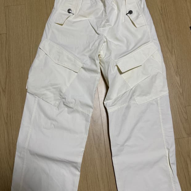 디온리 아이보리 카고팬츠