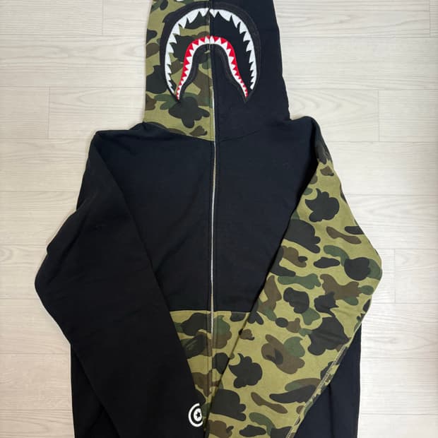 [XL] 베이프 샤크 후드집업 블랙 카모 판매합니다.
