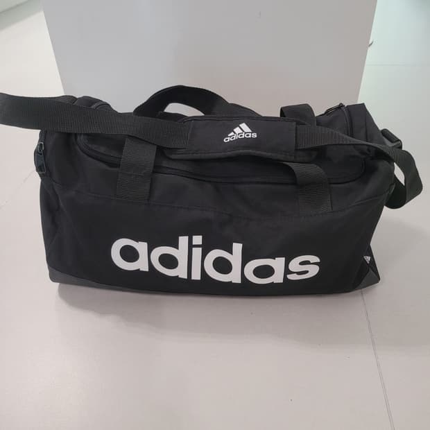 오운완의 완성, 아디다스 리니어 더플백 S (25L)
