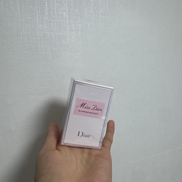 새상품 미스 디올 블루밍 부케 30ml