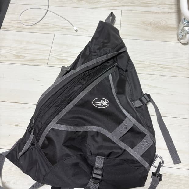 나이스고스트클럽 슬링백