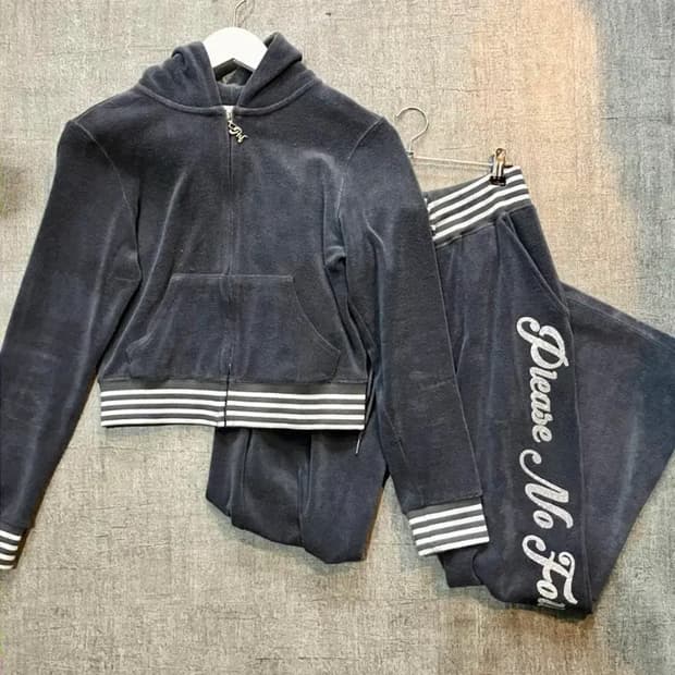 페일제이드 핀터깔y2k 레터링 트레이닝복세트