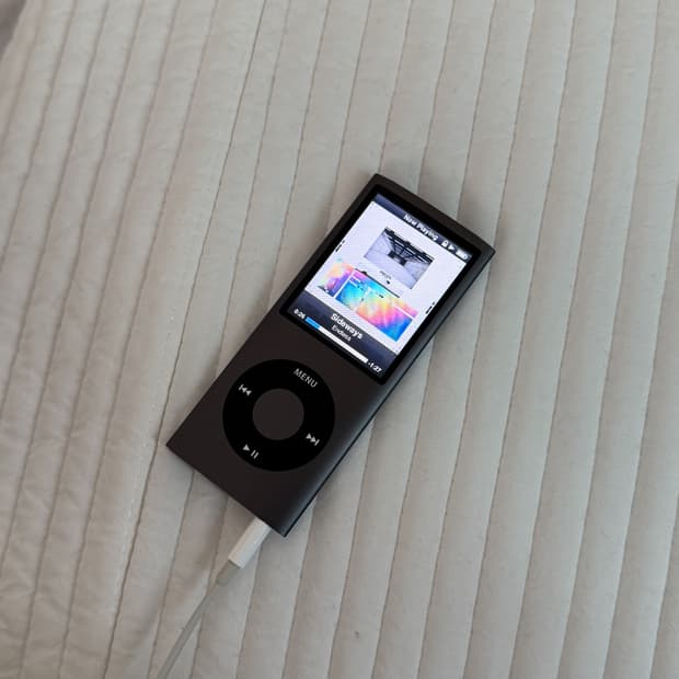 ipod nano 4th gen 8gb