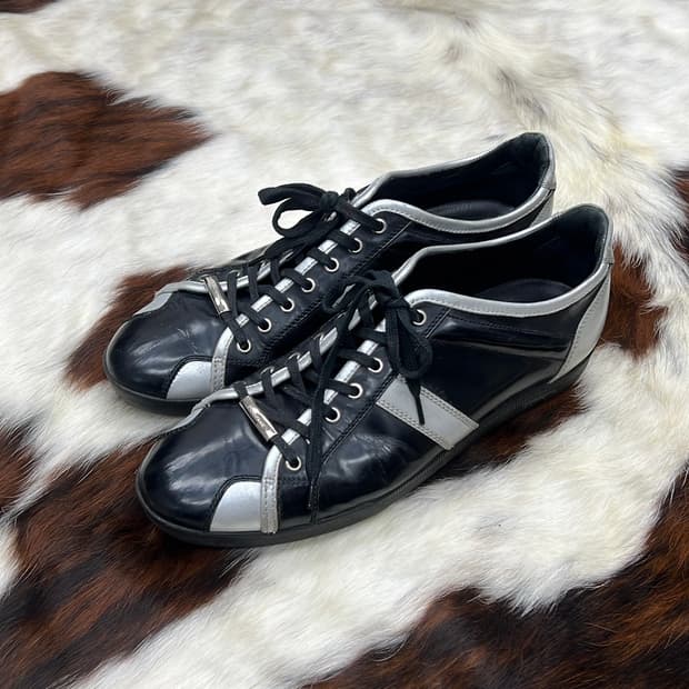 디올 옴므 크리스반아쉐 독일군 저먼 트레이너