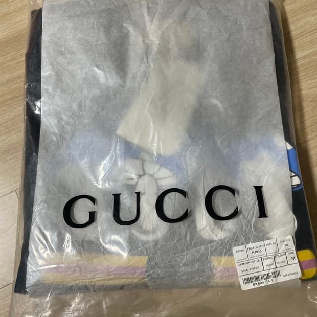 급처)구찌 로고언발 버섯프린트맨투맨