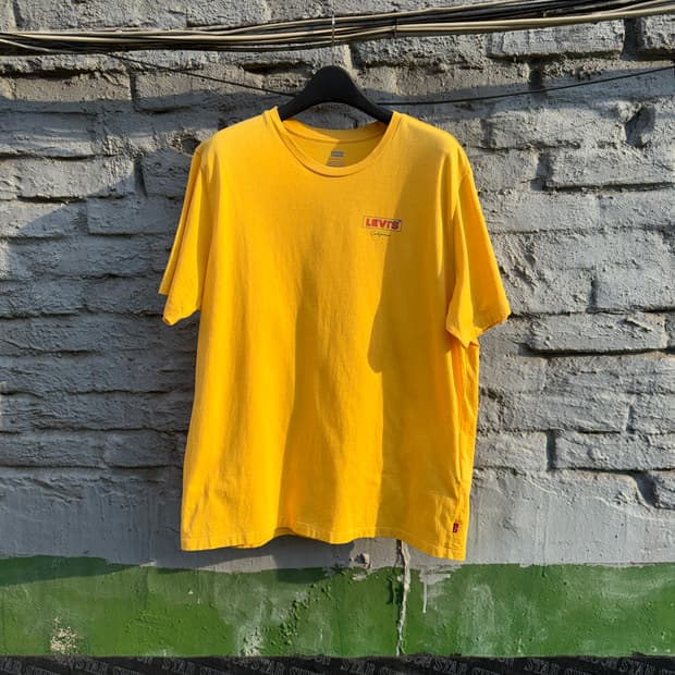 Levi’s California Mini Logo T-Shirt