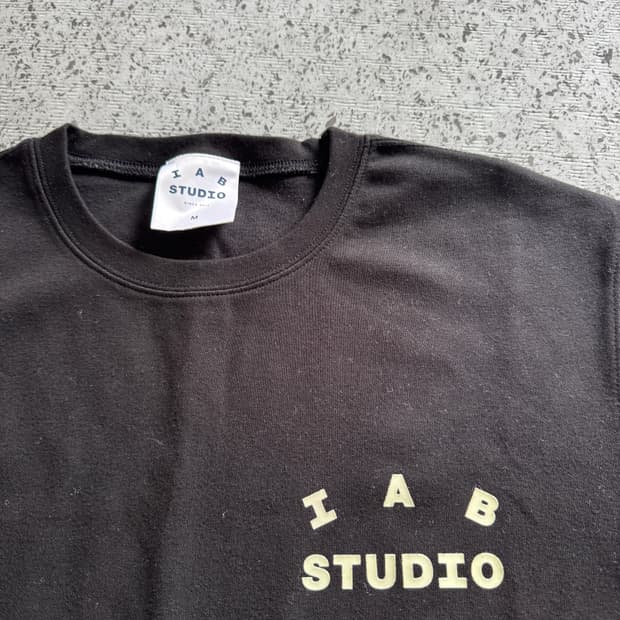 IAB studio / M사이즈