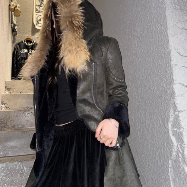 에고이스트 퍼 트리밍 무스탕