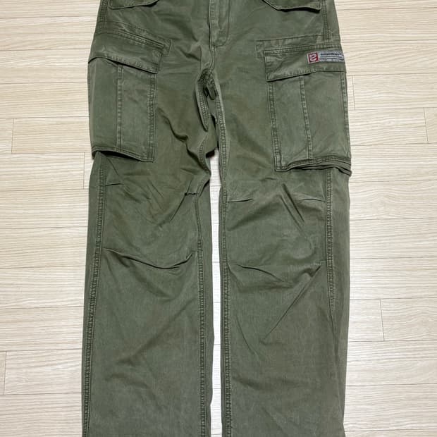 엑스트라오디너리 피그먼트 카고 팬츠