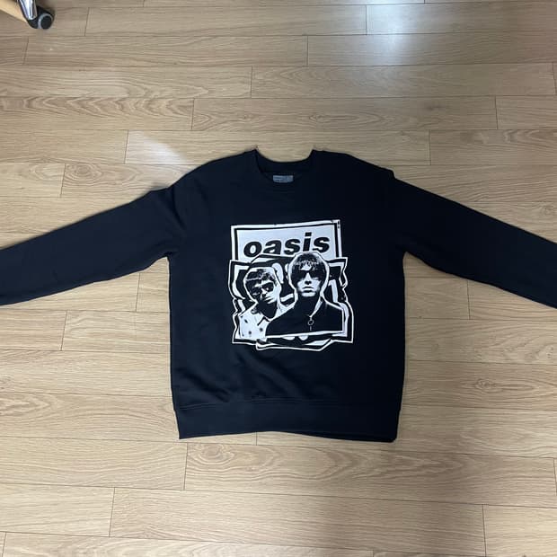 오아시스 맨투맨 L사이즈