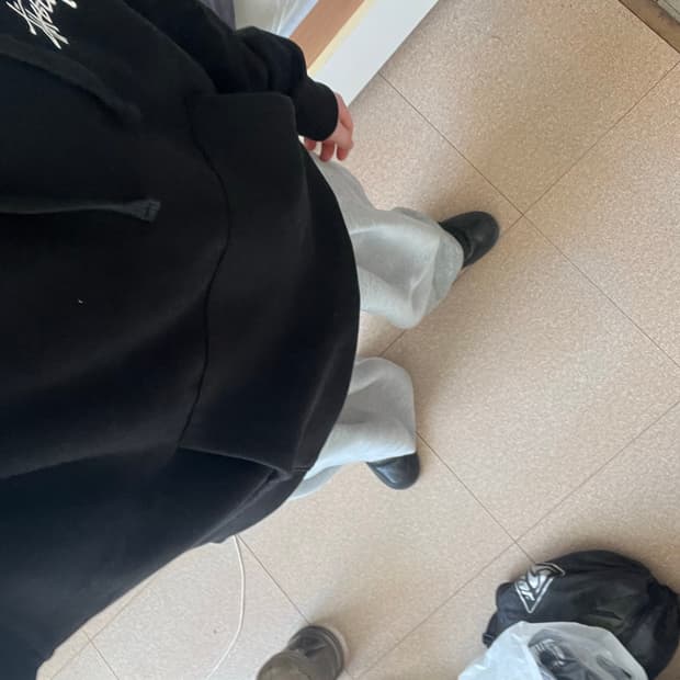 스투시 후드티 검은색 M